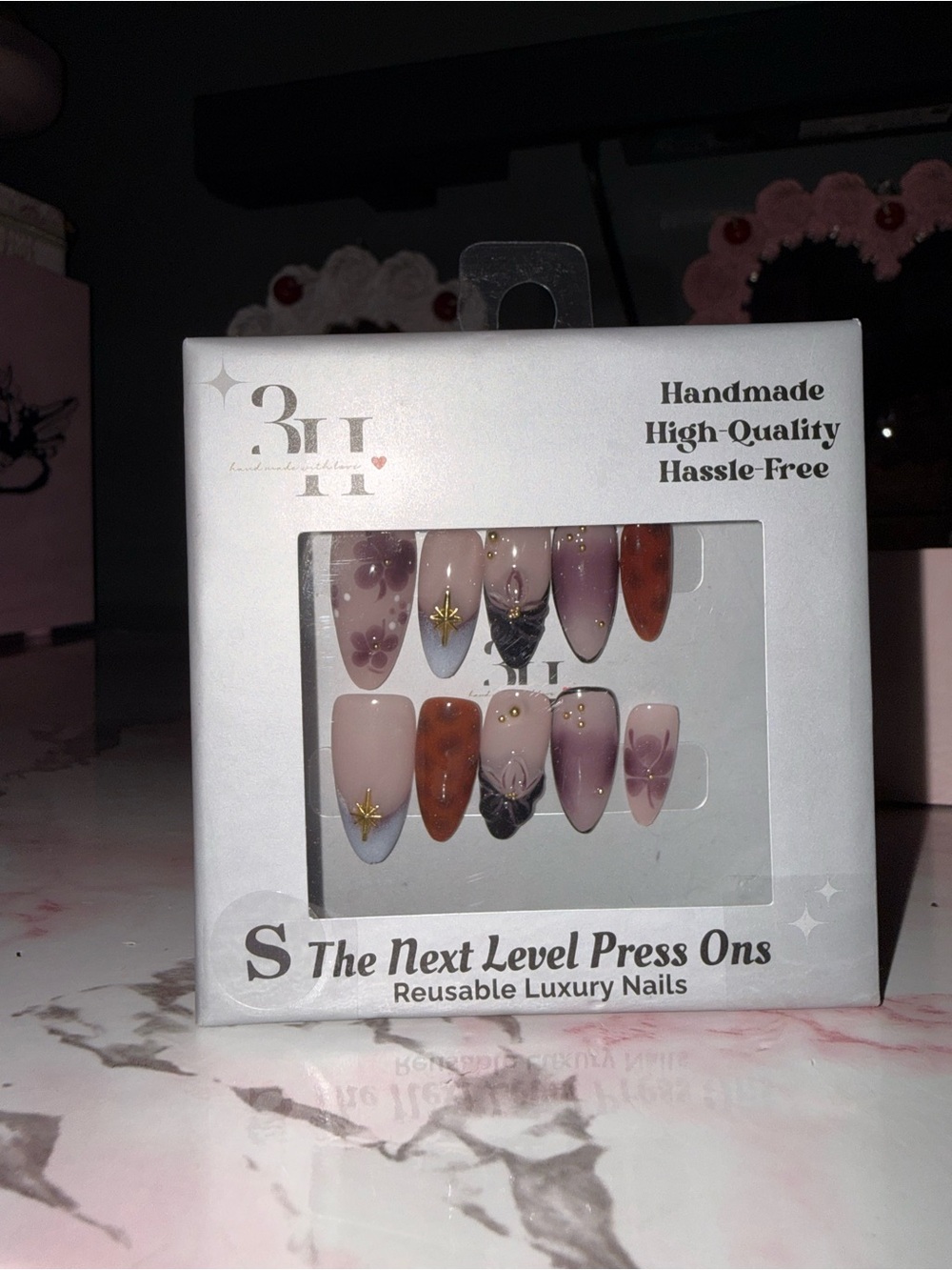 3H Reusable Luxury Press-On Nails in Mauve, Brown & Gold Accents - Picture 6 of 7